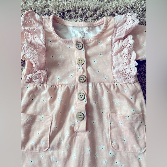 JESSICA SIMPSON INFANT GIRL ONE PIECE WITH RUFFLE SHOULDER - Picture 7 of 7